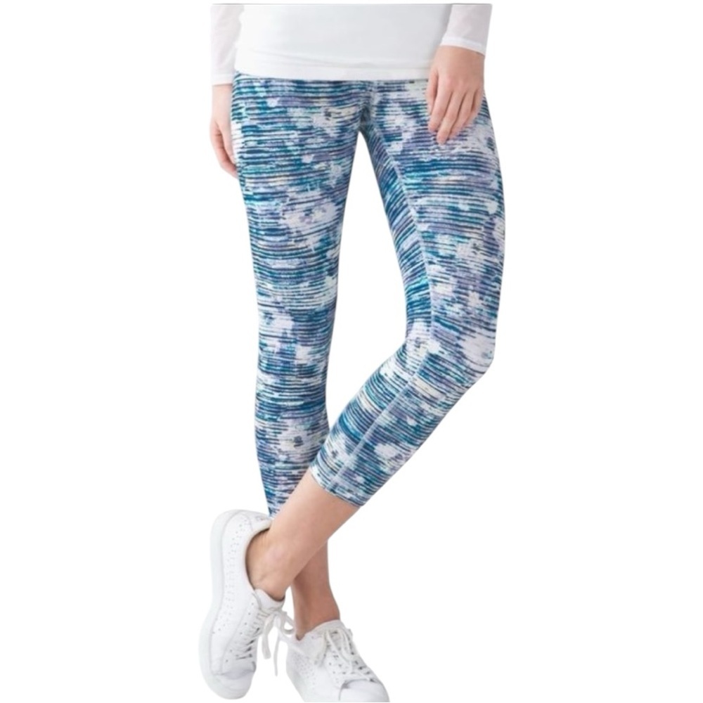 Lululemon Inspire Crop Leggings Blurry Belle Print Running Tights Size 4